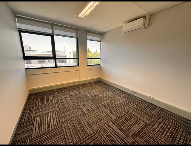 238M² OFFICE TO LET IN GREENSIDE